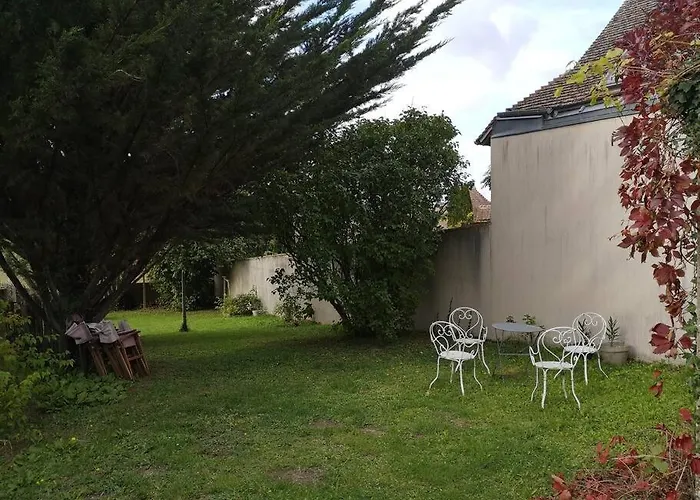 Au Coeur De Mortagne, Un Balcon Sur Le Perche